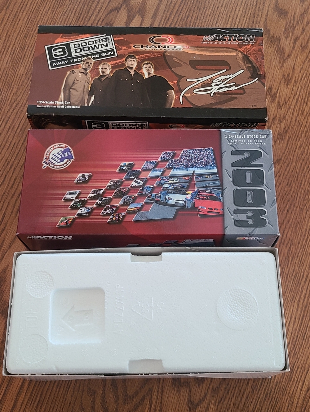 Action - Dale Earnhardt Jr. #8 2003 3 Doors Down 1:24 Stock Car - Picture 3 of 9